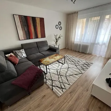 Your 2 With Parking Apartmán *