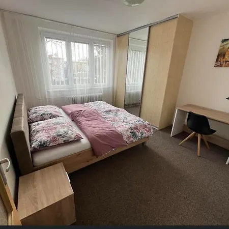 Your 2 With Parking コシツェ